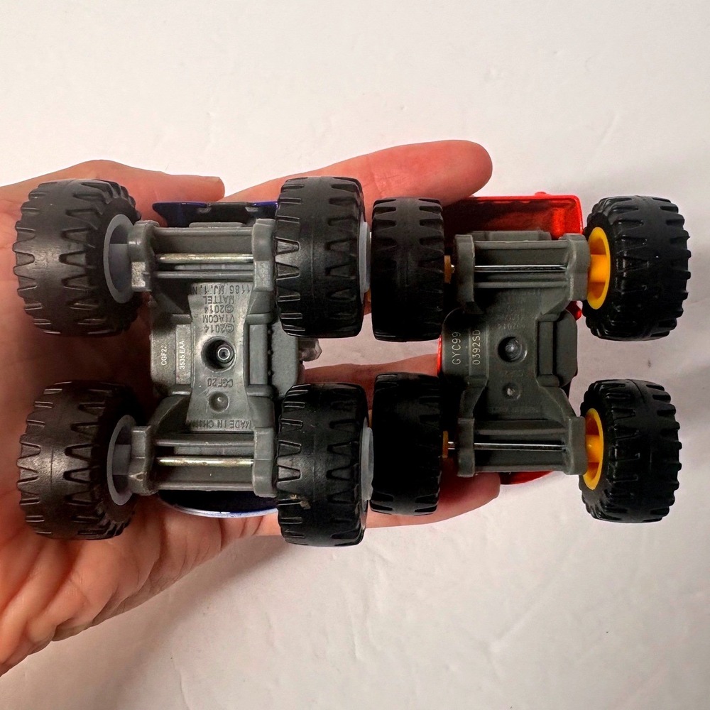 Blaze and the Monster Machines Crusher & Rescue Stripes Diecast Trucks Toys - Picture 5 of 5